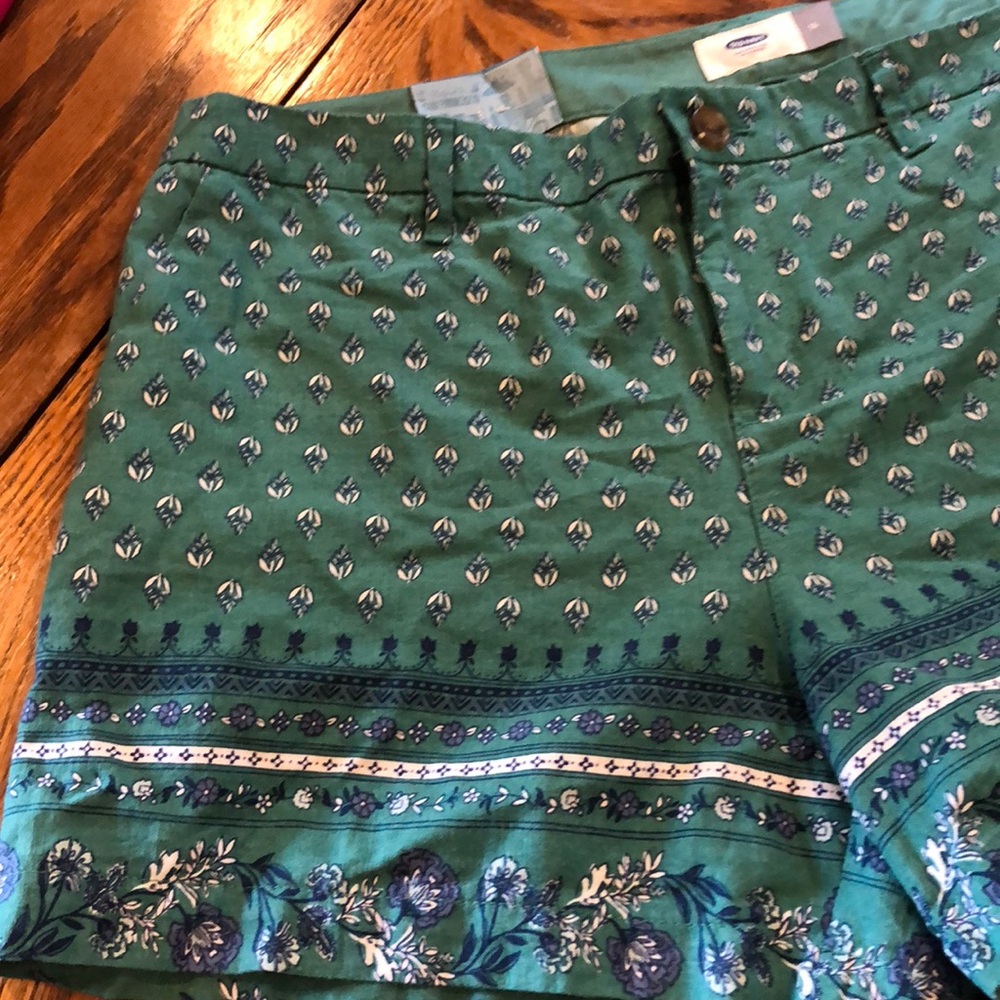NWT Old Navy shorts 14